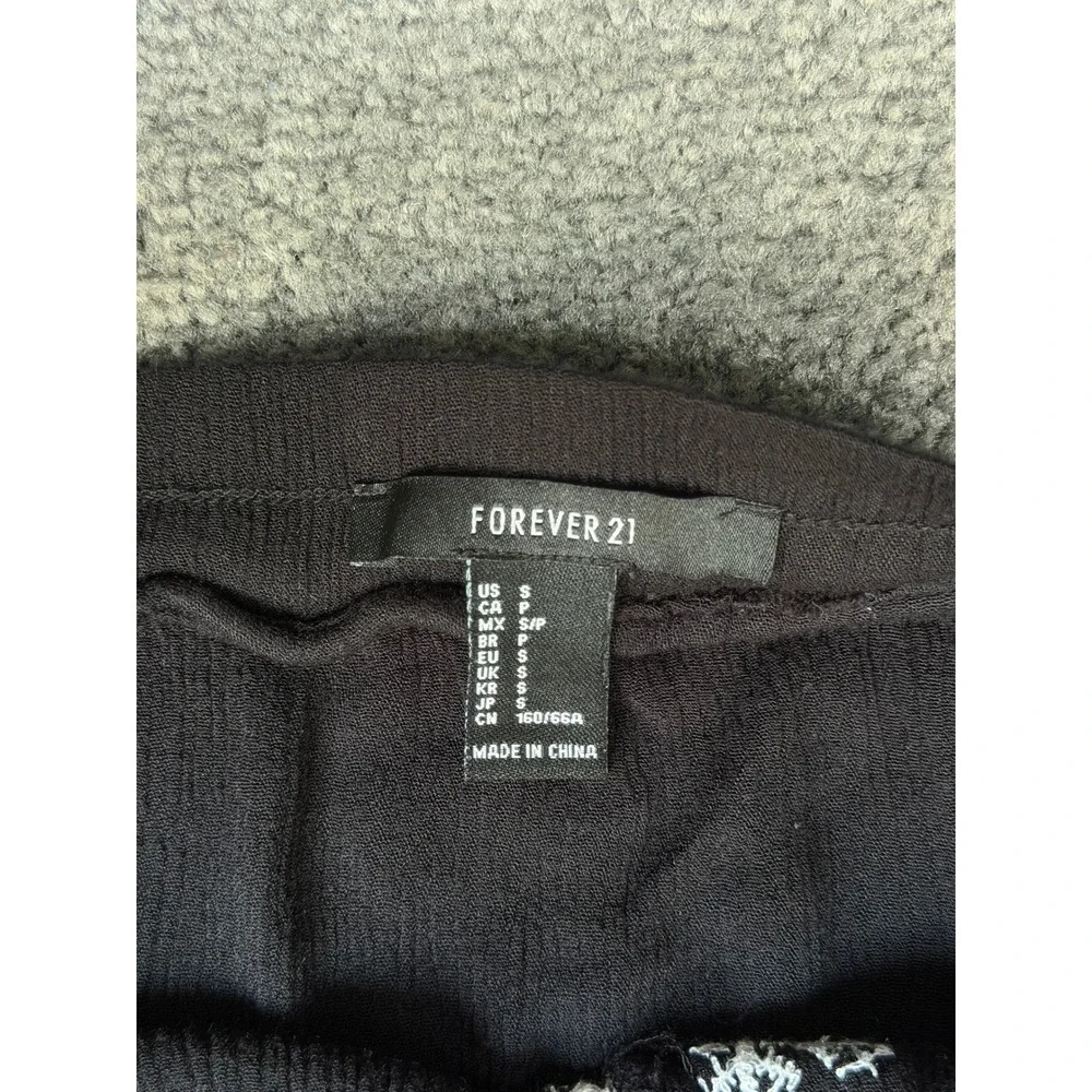 Forever 21 black crepe